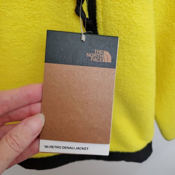 The North Face 95 Retro Denali jacket in Lemon - Picture 6 of 14
